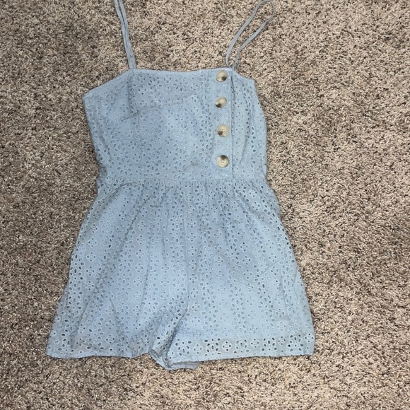 Baby blue summer romper - Picture 1 of 4